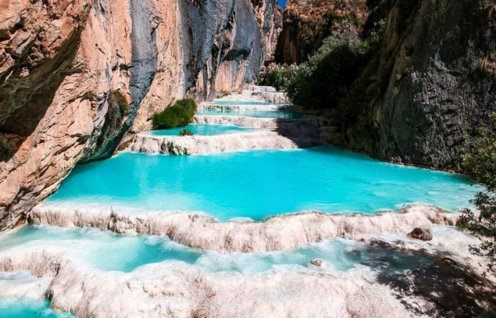 Julio, el mes ideal para visitar las aguas turquesas de Millpu ayacucho, aguas turqueza, millpu, semana santa ayacucho, carnavales ayacucho, sisari travel, retabloweb, ivan bejarano olivares